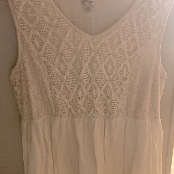 Beautiful white/cream Avenue dress size 22/24 new without tags worn once… - Picture 3 of 5